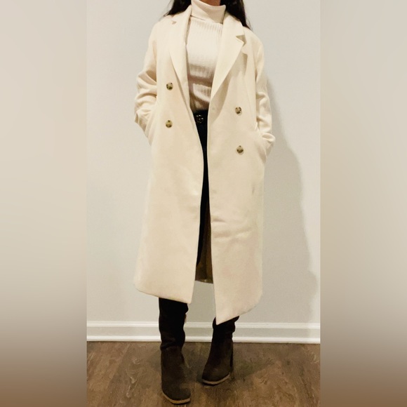 Gorgeous H&M Ivory Coat 🦋 - Picture 12 of 14